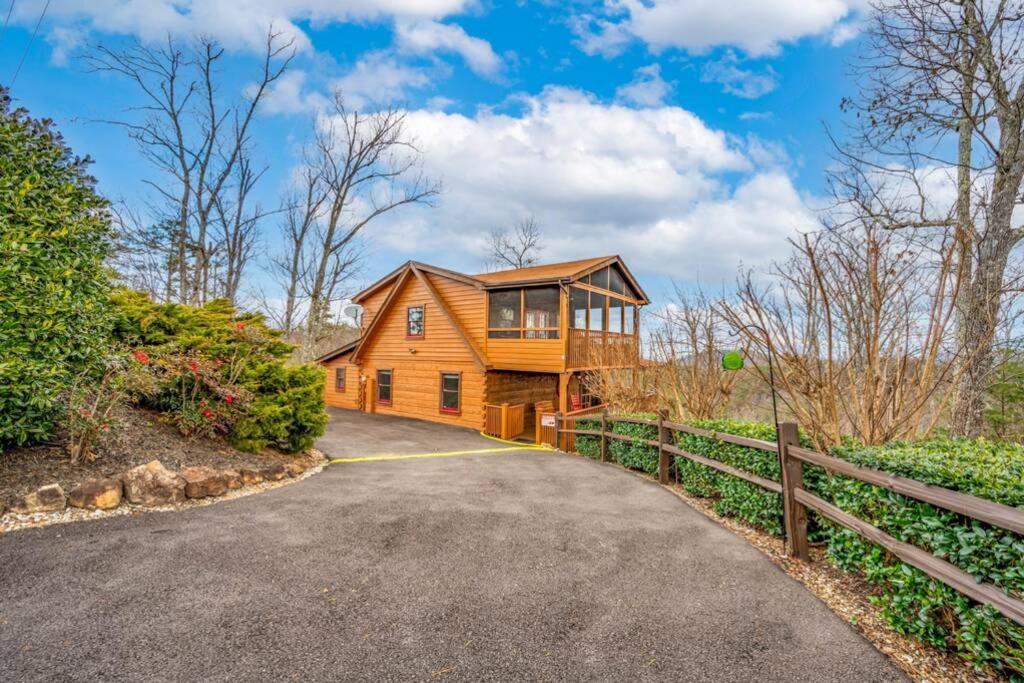 סביירוויל Over The Mountain - Smoky Mountain View Cabin מראה חיצוני תמונה