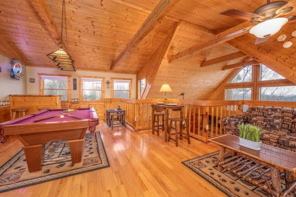 סביירוויל Over The Mountain - Smoky Mountain View Cabin מראה חיצוני תמונה