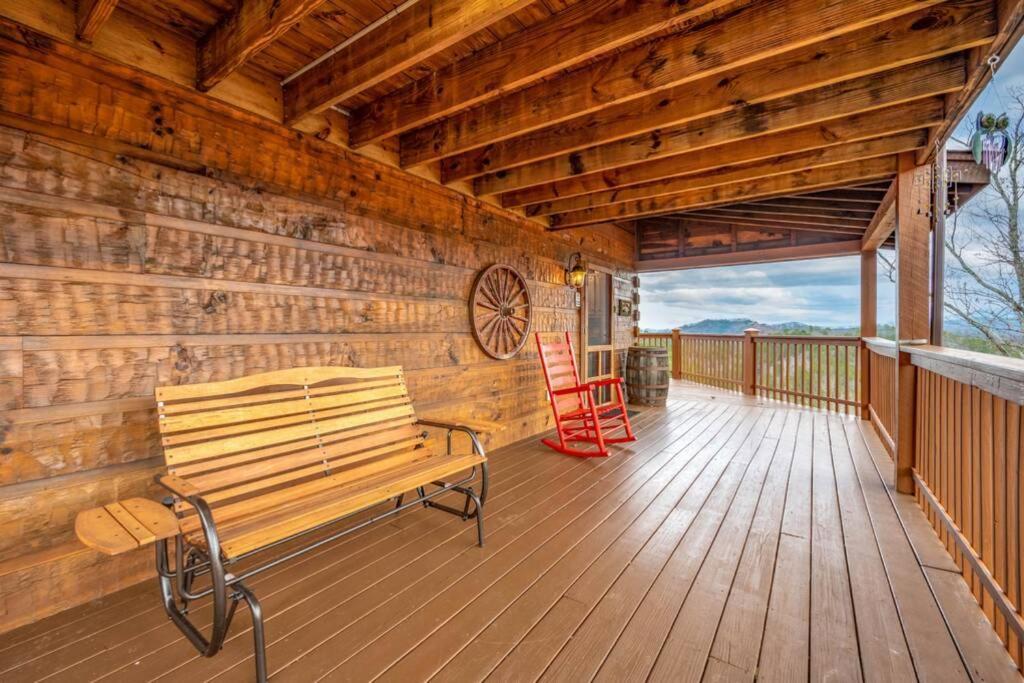 סביירוויל Over The Mountain - Smoky Mountain View Cabin מראה חיצוני תמונה