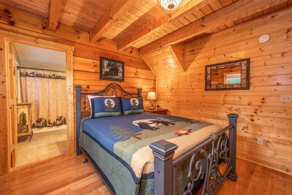 סביירוויל Over The Mountain - Smoky Mountain View Cabin מראה חיצוני תמונה