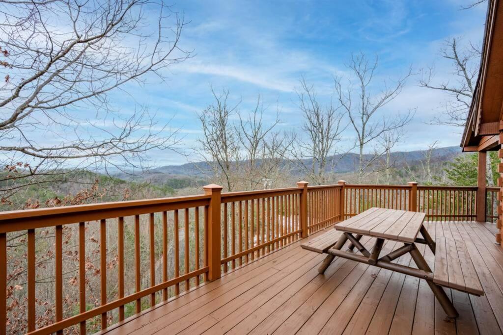 סביירוויל Over The Mountain - Smoky Mountain View Cabin מראה חיצוני תמונה